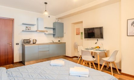 Piazza San Giuseppe Apartment 4 6