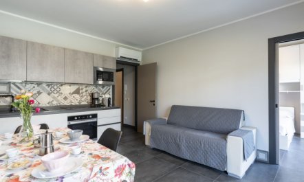 Ormeasco Apartment 6 4