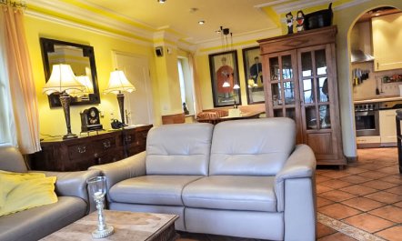 Sturmhaube Holiday Home 4 5