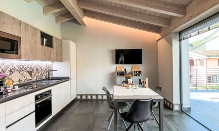 Albarola Apartment 2 3