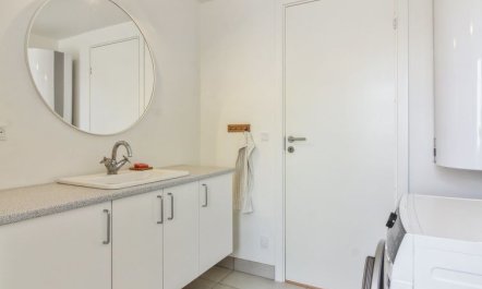 'Helga' - 800m from the sea 5