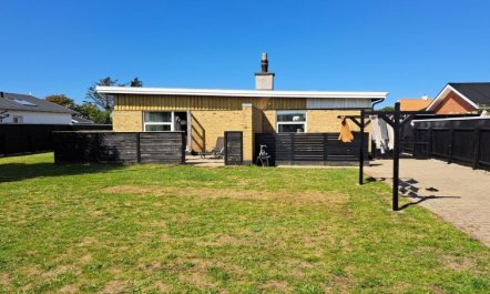 'Falk' - 900m from the sea