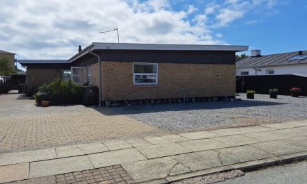 'Falk' - 900m from the sea 7