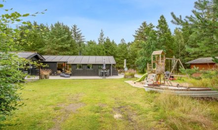 'Aleida' - 400m from the sea