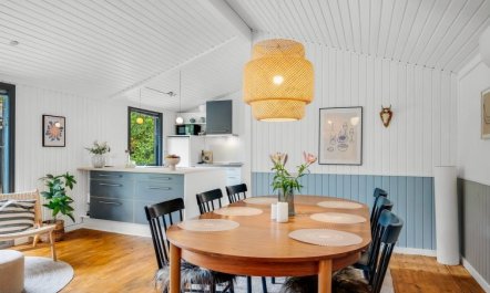 'Aleida' - 400m from the sea 2