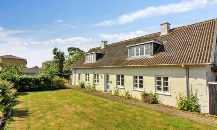 'Gæsling' - 1.6km from the sea