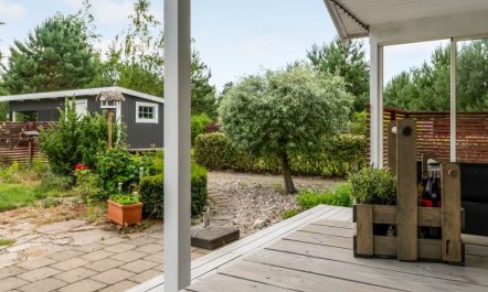 'Thine' - 800m from the sea 6