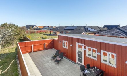 'Arlene' - 800m from the sea