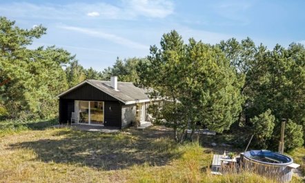 'Dagny' - 520m from the sea