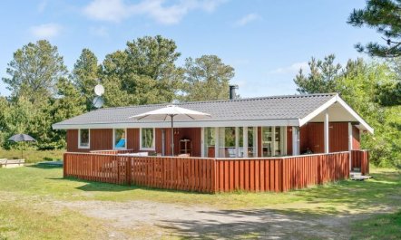 'Hrefna' - 350m from the sea