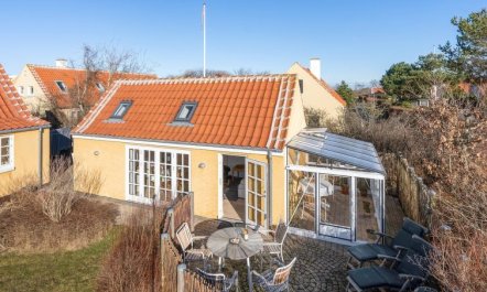 'Ilsabeth' - 700m from the sea