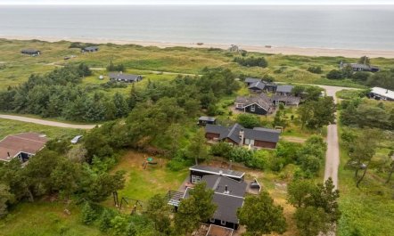 'Adrienne' - 240m from the sea 3