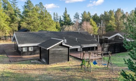 'Elvin' - 2km from the sea