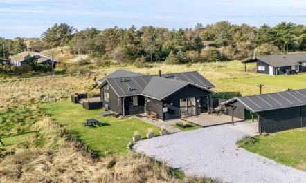 'Yaim' - 800m from the sea 1