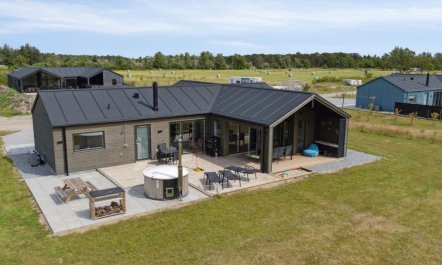 'Henke' - 475m from the sea 2