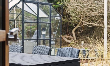 'Nannah' - 100m from the sea 7