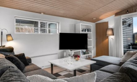 'Birla' - 900m from the sea 4