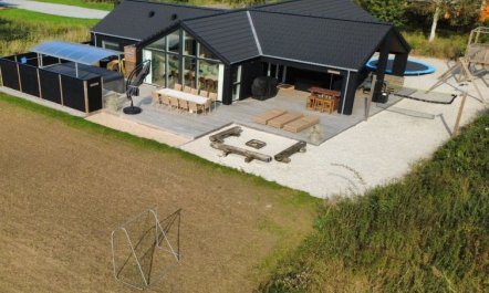 'Grep' - 800m from the sea