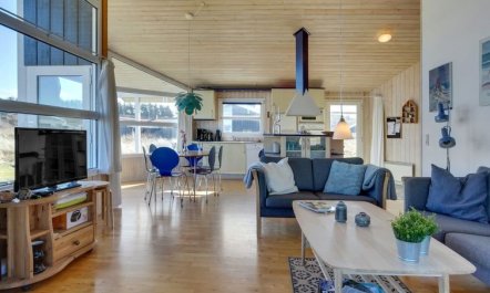 'Zafirka' - 364m from the sea 1