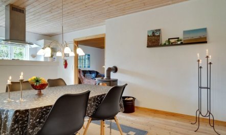 'Hildegunn' - 200m from the sea 1