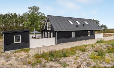 'Alf' - 200m from the sea 2