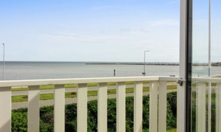 'Kosara' - 50m from the sea 1