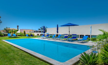 Suites Sunny Hill Apartment 6