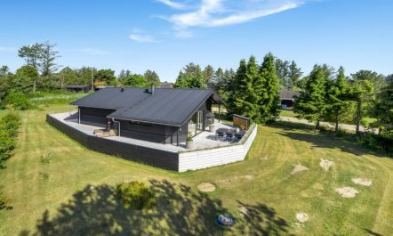 'Verner' - 990m from the sea 1