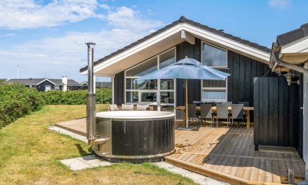 'Lex' - 150m from the sea