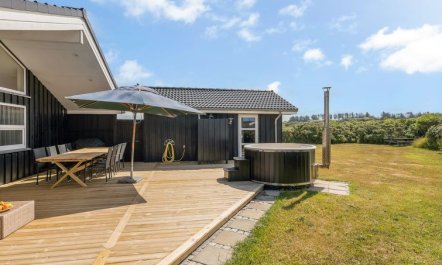 'Lex' - 150m from the sea 7