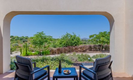 Suites Sunny Hill Apartment 3 4