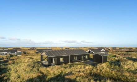 'Fannie' - 250m from the sea