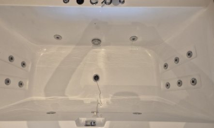 'Fannie' - 250m from the sea 1