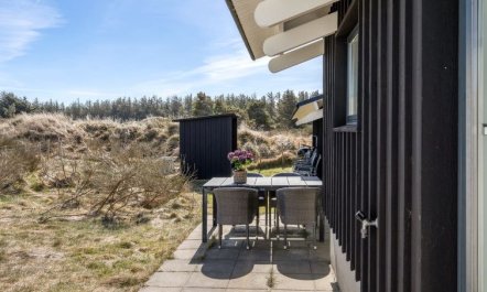 'Annrike' - 400m from the sea 7