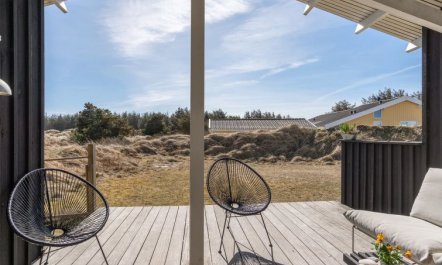 'Annrike' - 400m from the sea 4