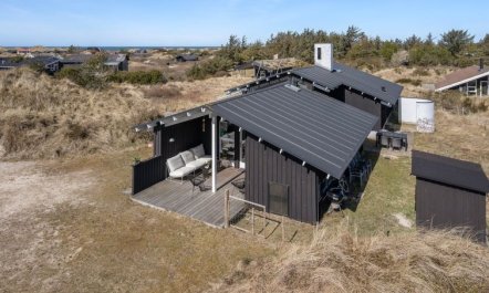 'Annrike' - 400m from the sea 2