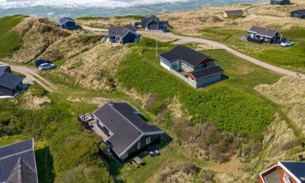 'Idalia' - 125m from the sea 2