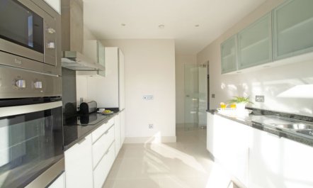 Pine Hills Rubi Apartment 3 5