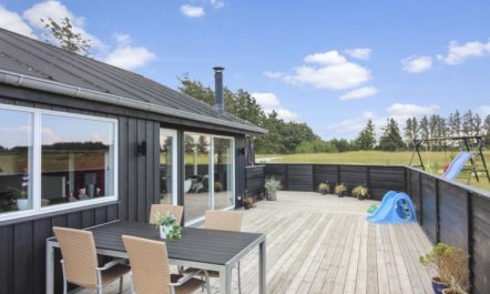 'Minna' - 975m from the sea 6