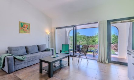 Suites Sunny Hill Apartment 5 7