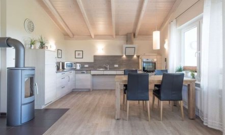 Felsenauster Holiday Home 4 7