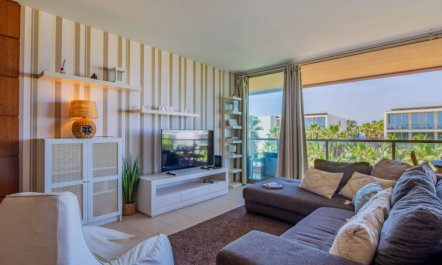 Algarve Sun-Sea Retreat Apartment 2 6