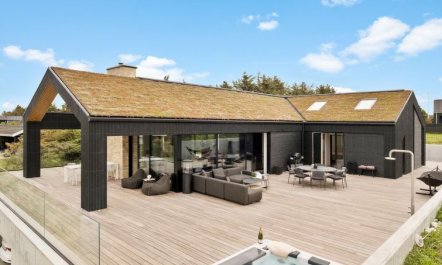 'Ilja' - 800m from the sea 2