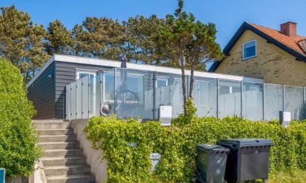 'Didrik' - 2km from the sea