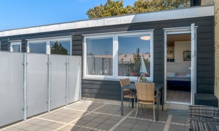 'Didrik' - 2km from the sea 1