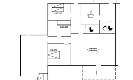 'Julie' - 700m from the sea 0