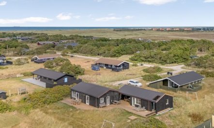 'Carstina' - 400m from the sea