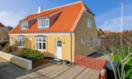 'Helemine' - 900m from the sea