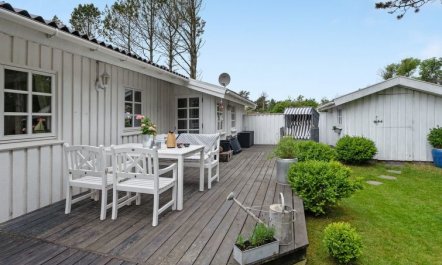 'Gunnulf' - 750m from the sea 2