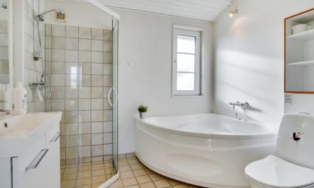 'Zaharinka' - 300m from the sea 6